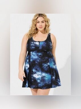 🆕 Nwot 2X Torrid Blue Galaxy Print Swim dress